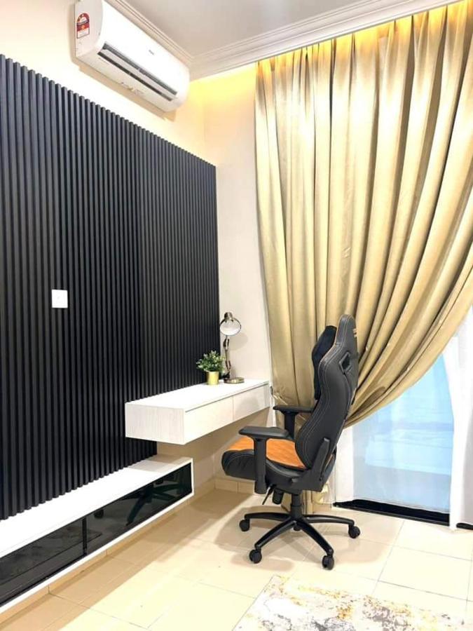 Faridz Homestay At Myra Saujana Kampong Simpang Empat Eksteriør bilde